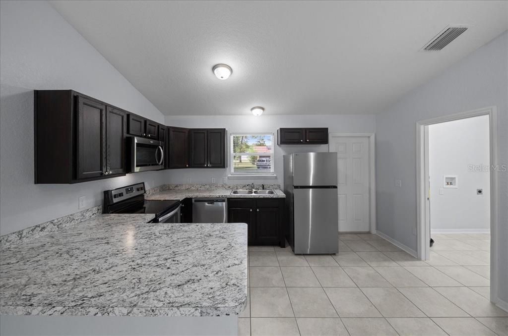 En Venta: $244,900 (3 camas, 2 baños, 1017 Pies cuadrados)