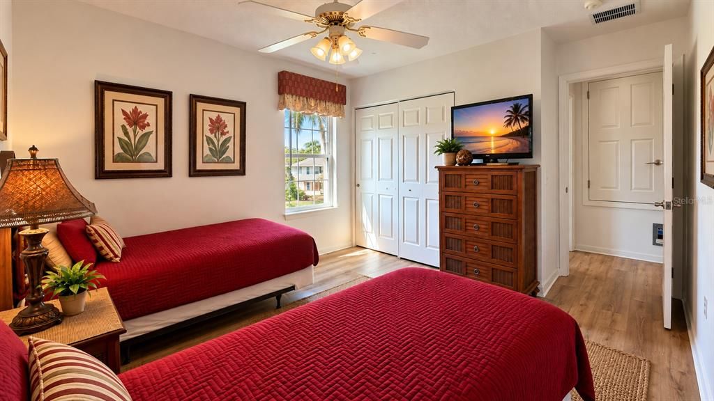 For Sale: $486,000 (5 beds, 4 baths, 3470 Square Feet)