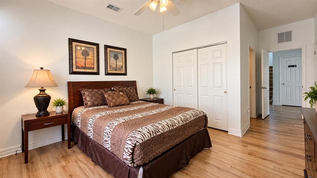 For Sale: $486,000 (5 beds, 4 baths, 3470 Square Feet)