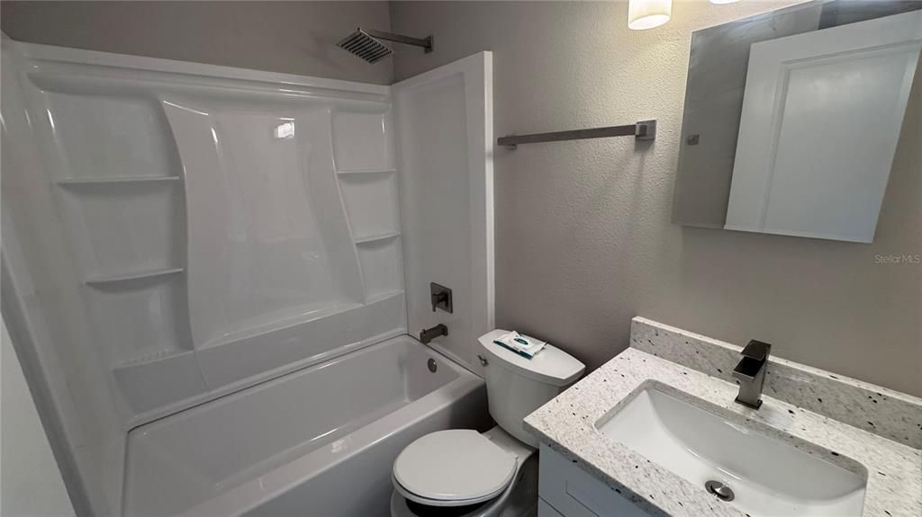 En Renta: $2,395 (3 camas, 2 baños, 1376 Pies cuadrados)