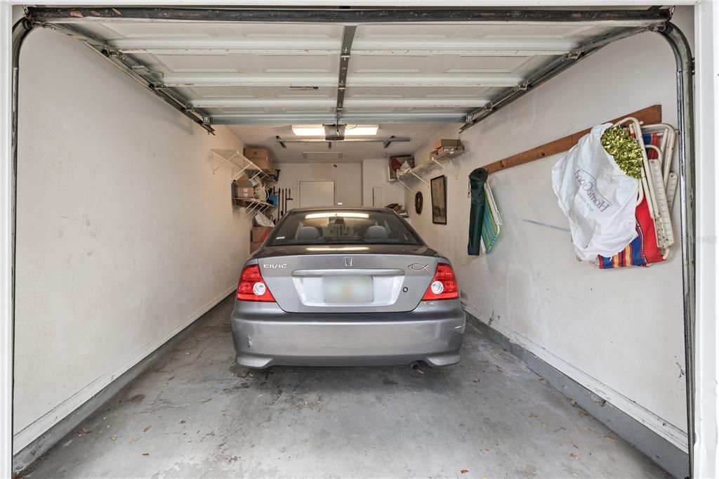 For Sale: $199,999 (2 beds, 1 baths, 1140 Square Feet)