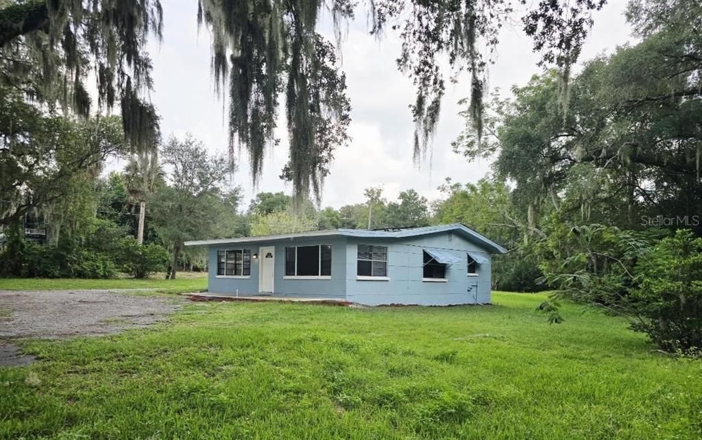 For Sale: $229,600 (3 beds, 1 baths, 1216 Square Feet)