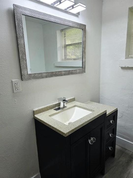For Sale: $229,600 (3 beds, 1 baths, 1216 Square Feet)