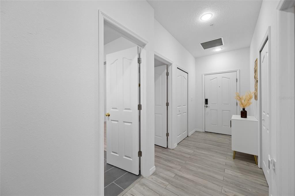 En Venta: $330,000 (3 camas, 2 baños, 1588 Pies cuadrados)