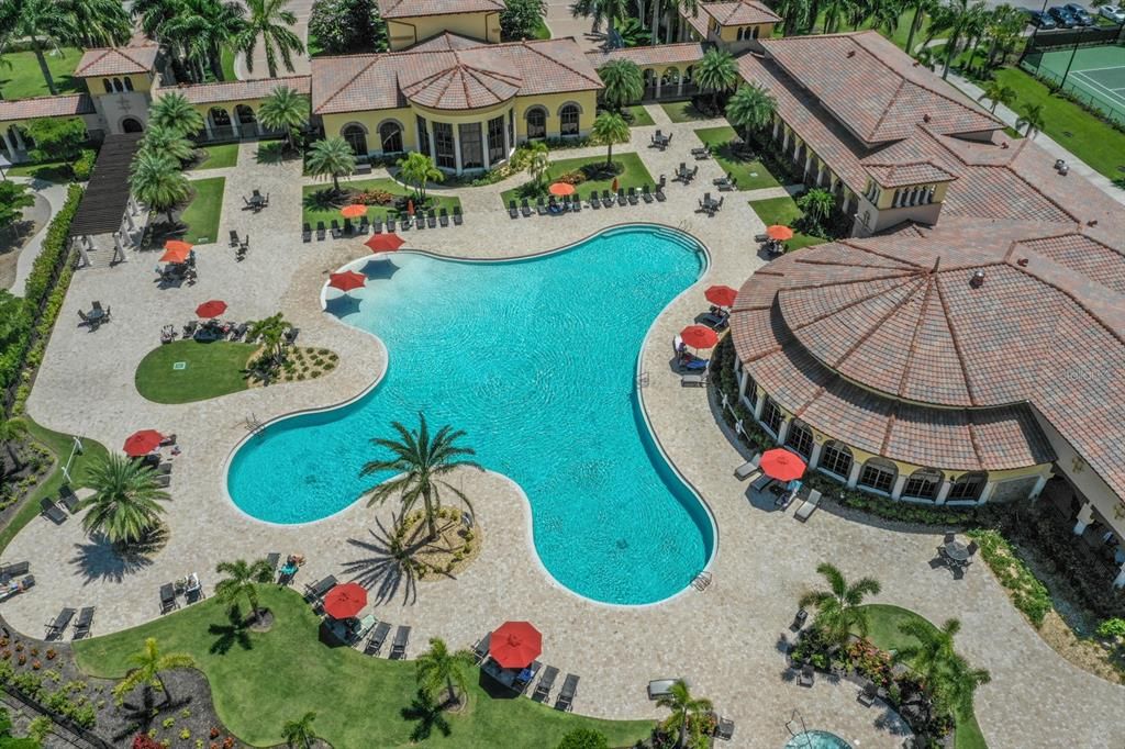 En Venta: $575,000 (4 camas, 2 baños, 2251 Pies cuadrados)