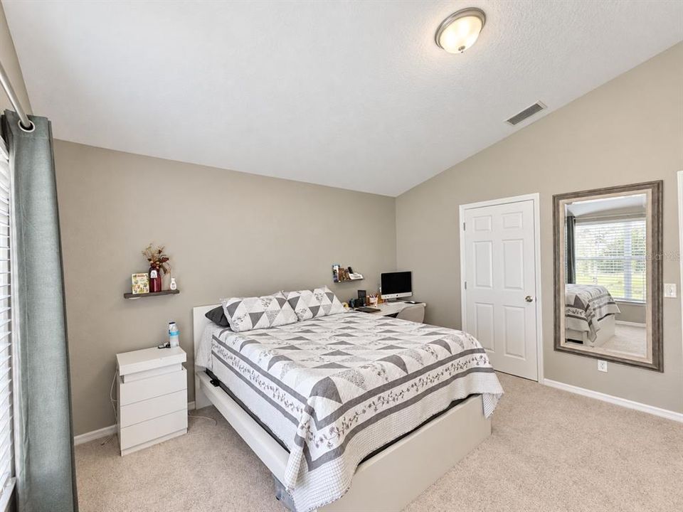 For Sale: $350,000 (3 beds, 2 baths, 1573 Square Feet)