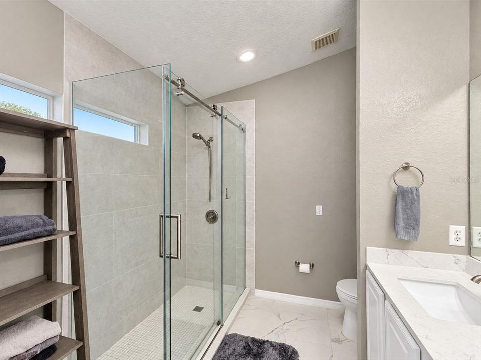 For Sale: $350,000 (3 beds, 2 baths, 1573 Square Feet)
