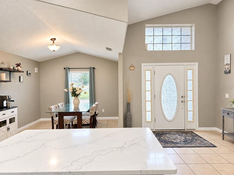 For Sale: $350,000 (3 beds, 2 baths, 1573 Square Feet)