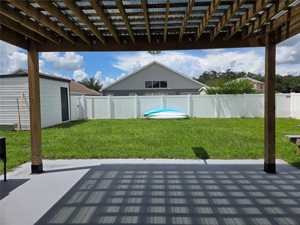 For Sale: $350,000 (3 beds, 2 baths, 1573 Square Feet)