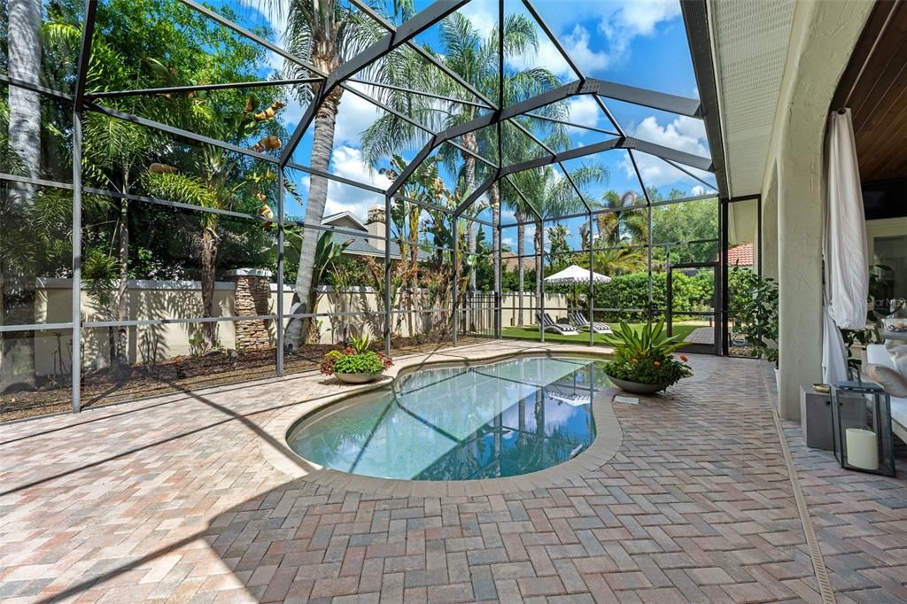 For Sale: $1,699,000 (5 beds, 3 baths, 3933 Square Feet)