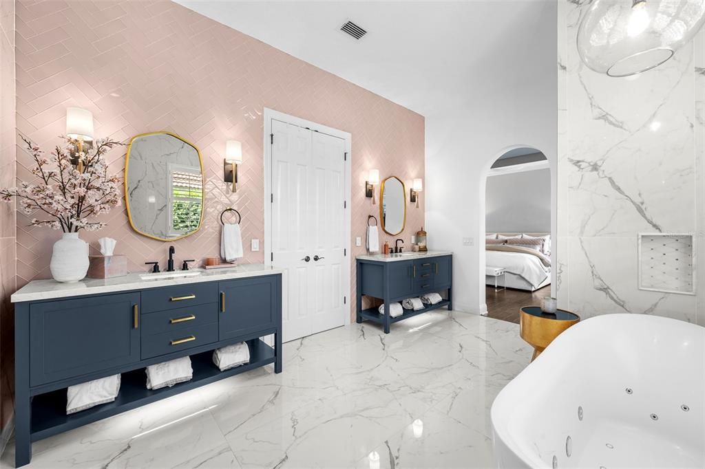 For Sale: $1,699,000 (5 beds, 3 baths, 3933 Square Feet)