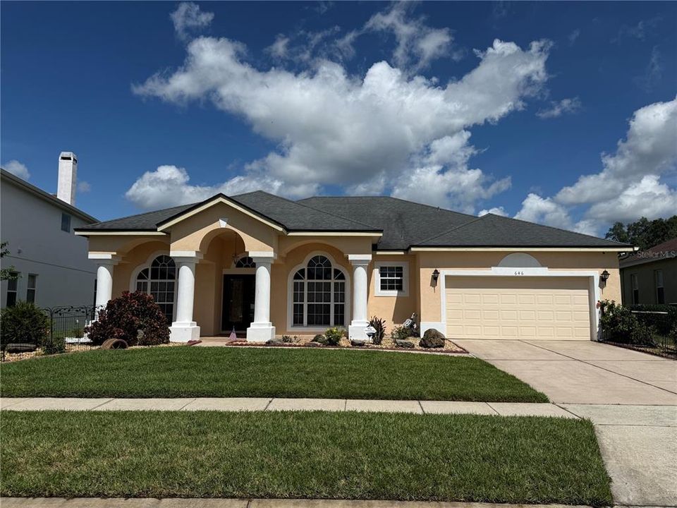 For Sale: $529,000 (4 beds, 2 baths, 2188 Square Feet)