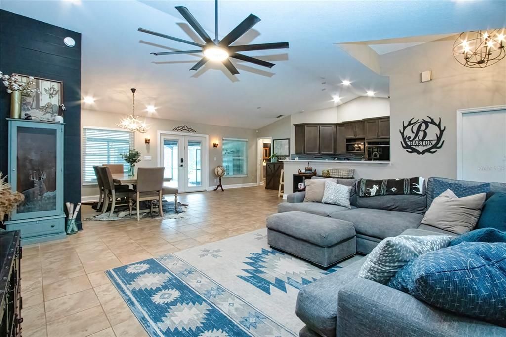 For Sale: $849,999 (4 beds, 3 baths, 2414 Square Feet)