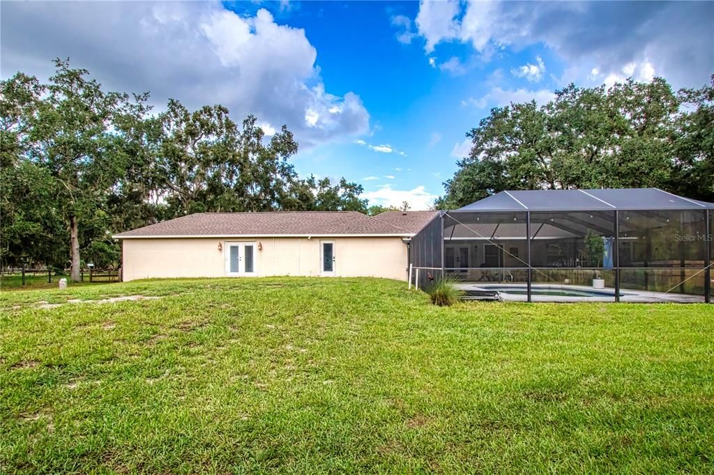 For Sale: $849,999 (4 beds, 3 baths, 2414 Square Feet)