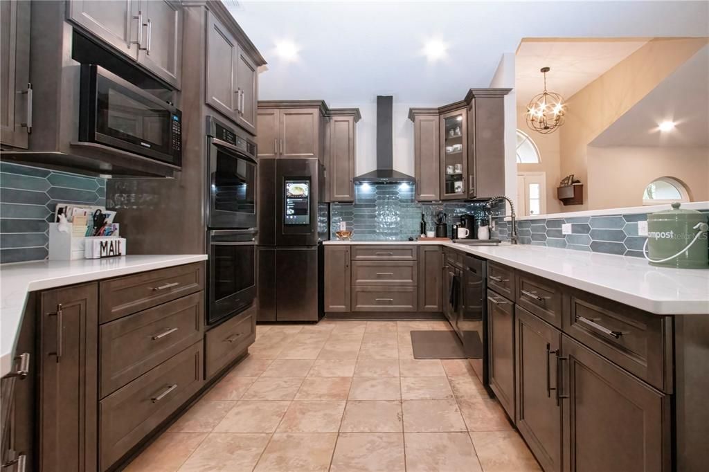 For Sale: $849,999 (4 beds, 3 baths, 2414 Square Feet)