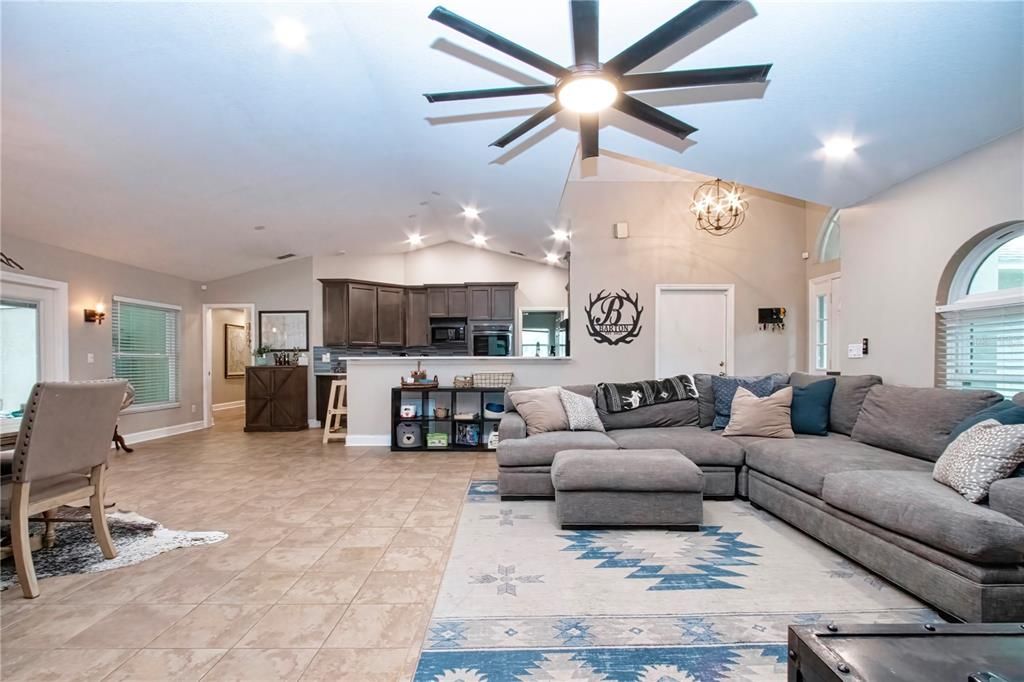For Sale: $849,999 (4 beds, 3 baths, 2414 Square Feet)