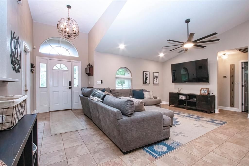 For Sale: $849,999 (4 beds, 3 baths, 2414 Square Feet)