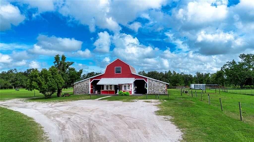 For Sale: $849,999 (4 beds, 3 baths, 2414 Square Feet)