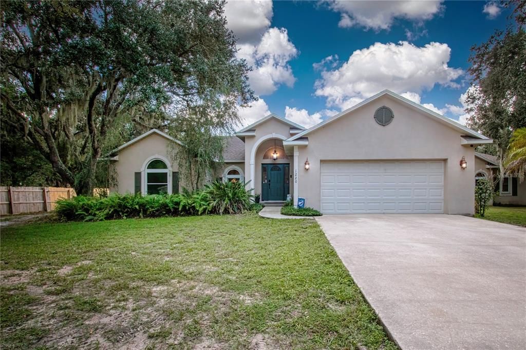 For Sale: $849,999 (4 beds, 3 baths, 2414 Square Feet)