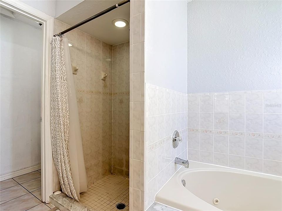 En Venta: $230,000 (3 camas, 2 baños, 1461 Pies cuadrados)