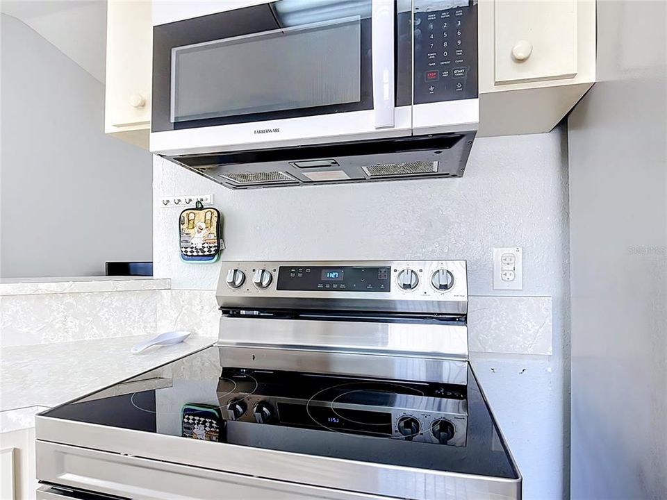En Venta: $230,000 (3 camas, 2 baños, 1461 Pies cuadrados)