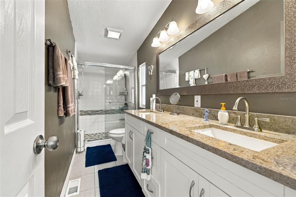 На продажу: $189,900 (3 спален, 2 ванн, 1170 Квадратных фут)