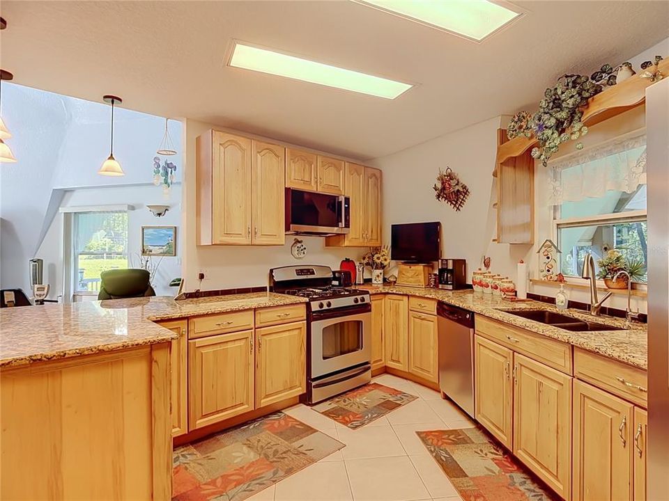 For Sale: $500,000 (3 beds, 2 baths, 2066 Square Feet)