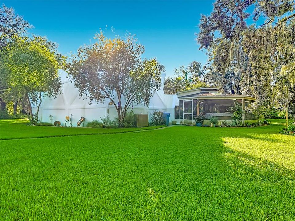 For Sale: $500,000 (3 beds, 2 baths, 2066 Square Feet)