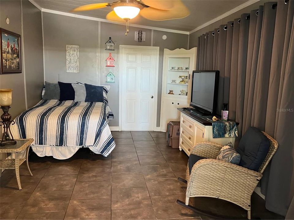 En Venta: $175,000 (2 camas, 2 baños, 1400 Pies cuadrados)