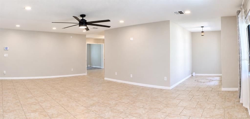 En Venta: $549,000 (4 camas, 2 baños, 2239 Pies cuadrados)