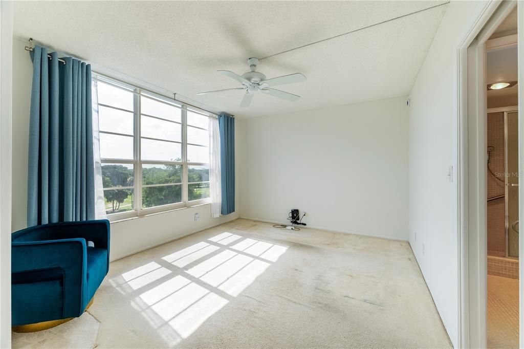 For Sale: $179,900 (2 beds, 2 baths, 1064 Square Feet)
