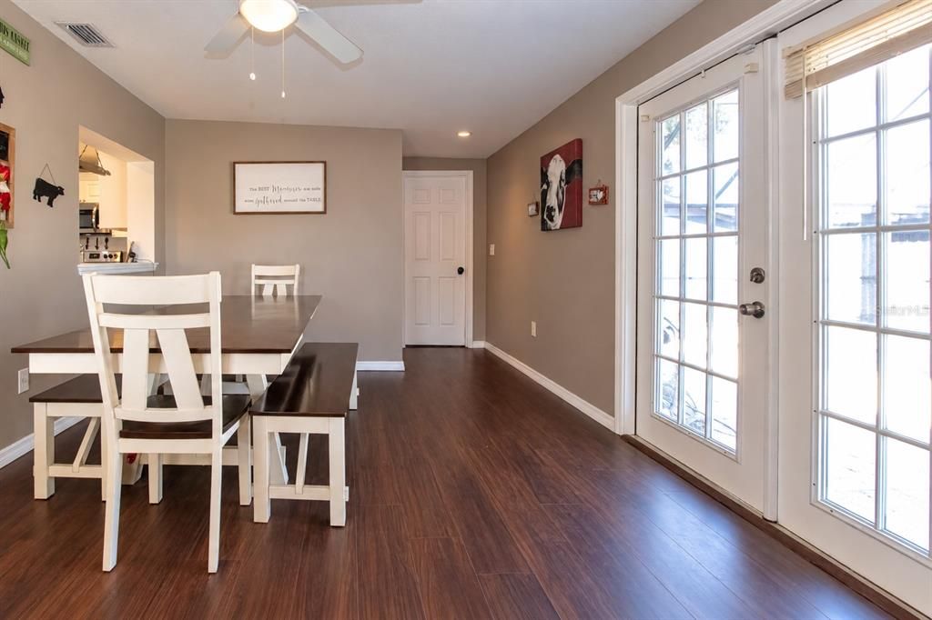 For Sale: $369,000 (3 beds, 2 baths, 1600 Square Feet)