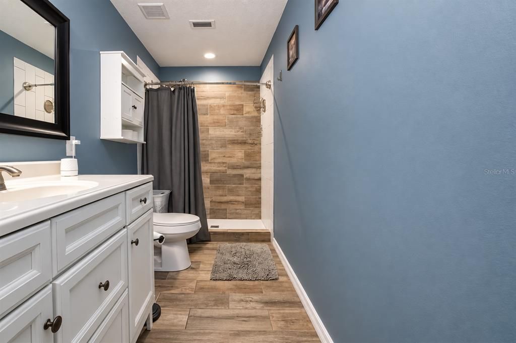 For Sale: $369,000 (3 beds, 2 baths, 1600 Square Feet)