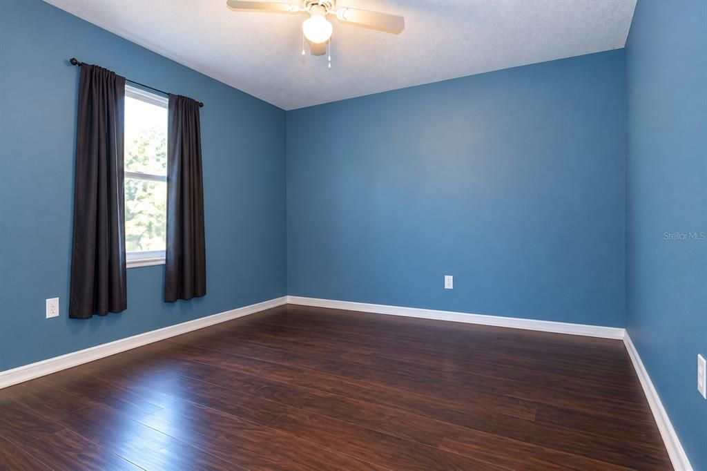 For Sale: $369,000 (3 beds, 2 baths, 1600 Square Feet)