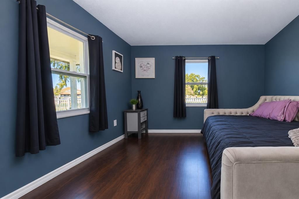 For Sale: $369,000 (3 beds, 2 baths, 1600 Square Feet)