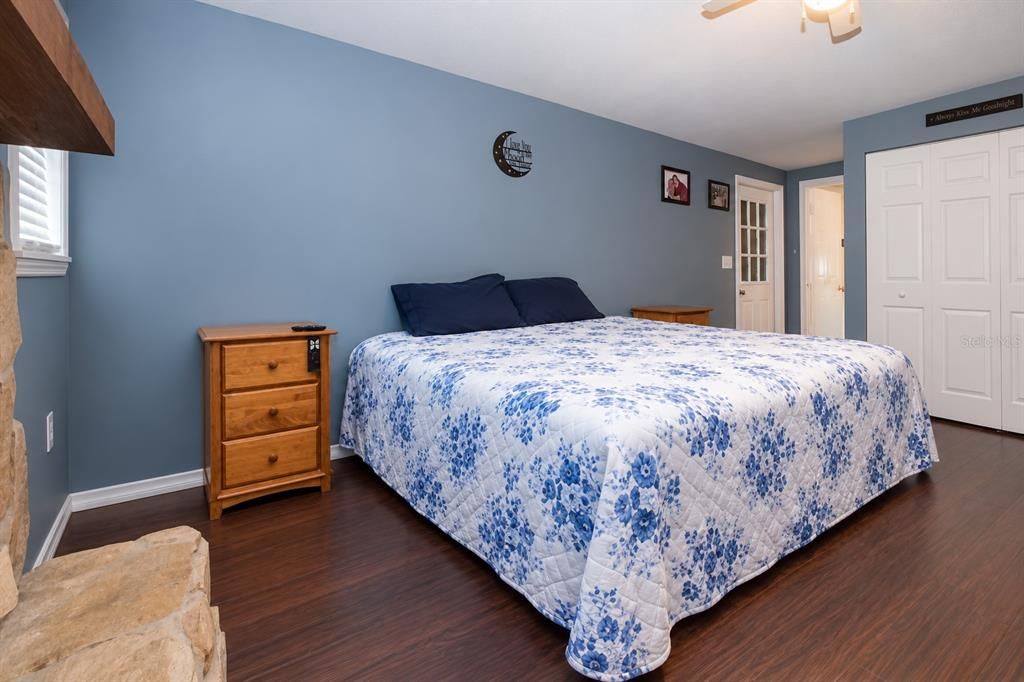 For Sale: $369,000 (3 beds, 2 baths, 1600 Square Feet)