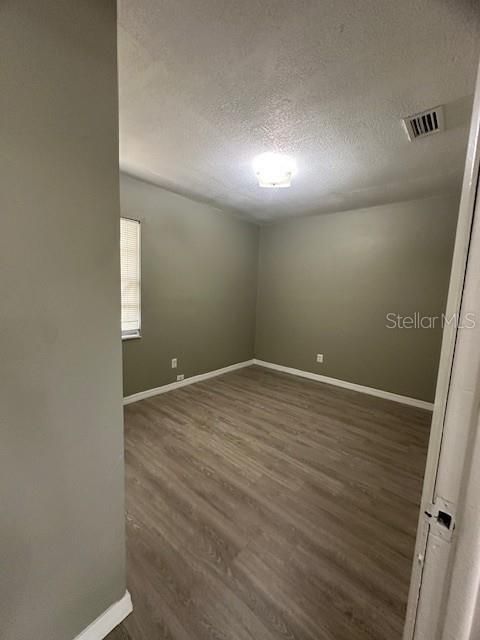 В аренду: $1,650 (3 спален, 1 ванн, 1715 Квадратных фут)