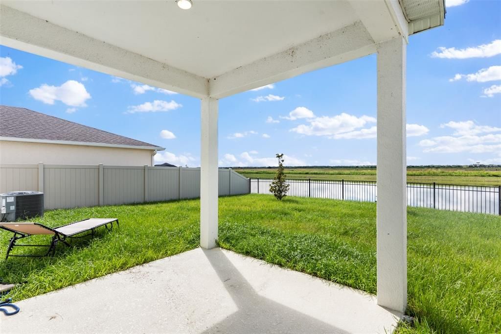 For Sale: $450,000 (5 beds, 3 baths, 2525 Square Feet)