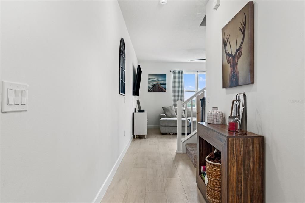 For Sale: $450,000 (5 beds, 3 baths, 2525 Square Feet)