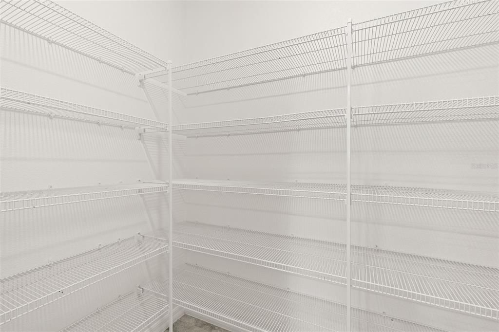 На продажу: $500,000 (5 спален, 2 ванн, 2949 Квадратных фут)