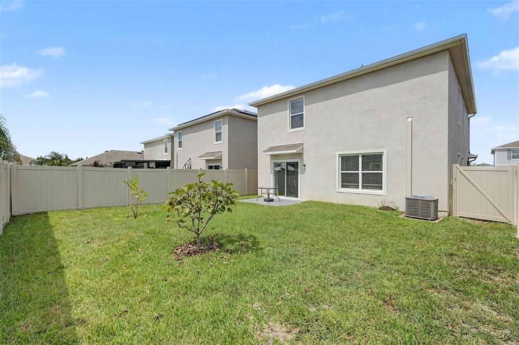 For Sale: $400,000 (4 beds, 2 baths, 2260 Square Feet)