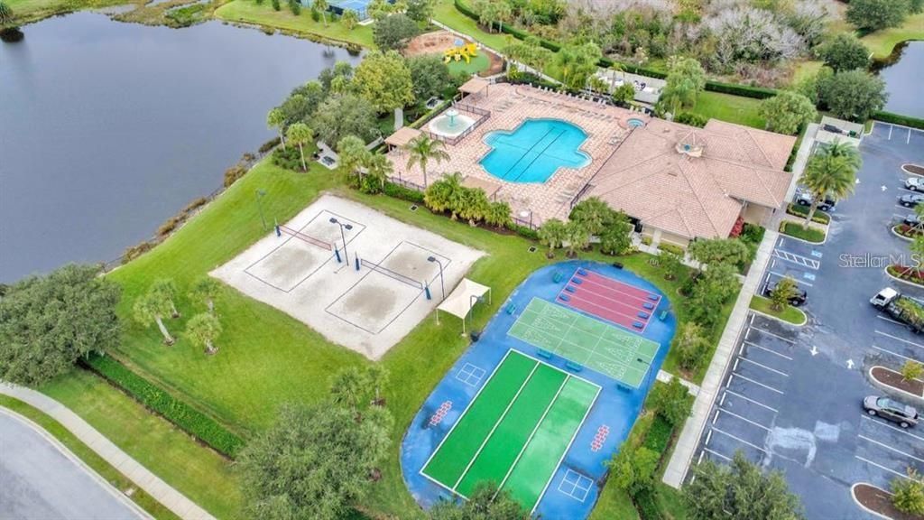 На продажу: $455,000 (3 спален, 2 ванн, 2035 Квадратных фут)