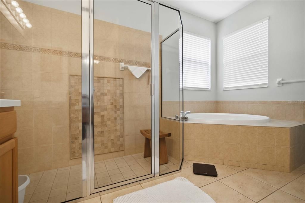На продажу: $455,000 (3 спален, 2 ванн, 2035 Квадратных фут)
