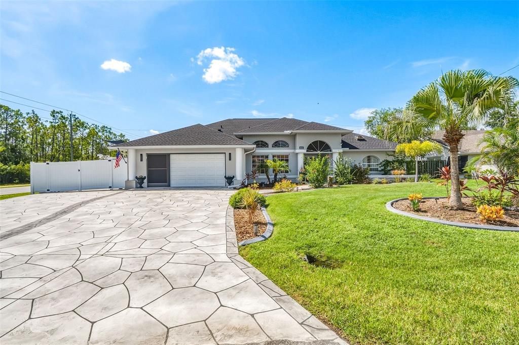 На продажу: $594,999 (3 спален, 3 ванн, 3000 Квадратных фут)
