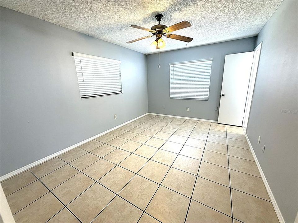 For Sale: $277,900 (3 beds, 2 baths, 1232 Square Feet)