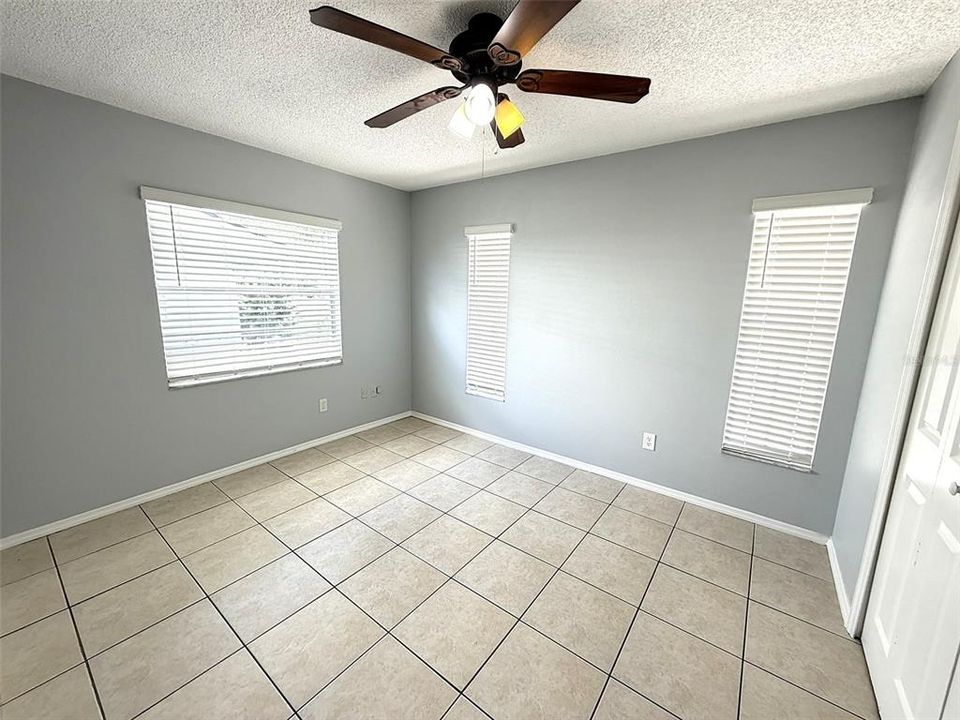 For Sale: $277,900 (3 beds, 2 baths, 1232 Square Feet)
