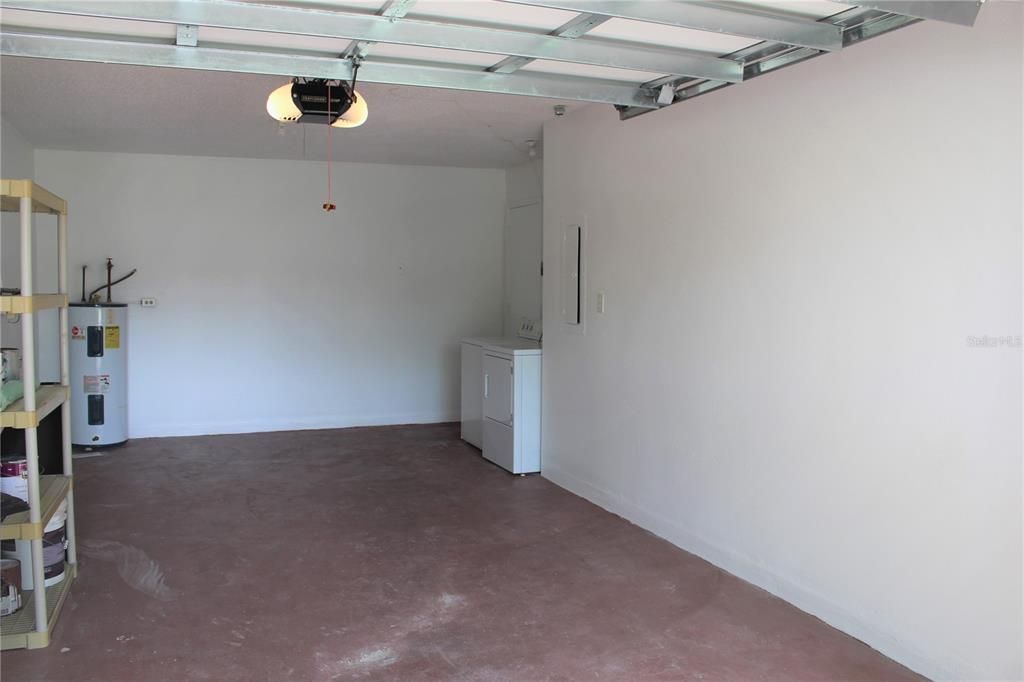 For Rent: $3,100 (4 beds, 2 baths, 1730 Square Feet)