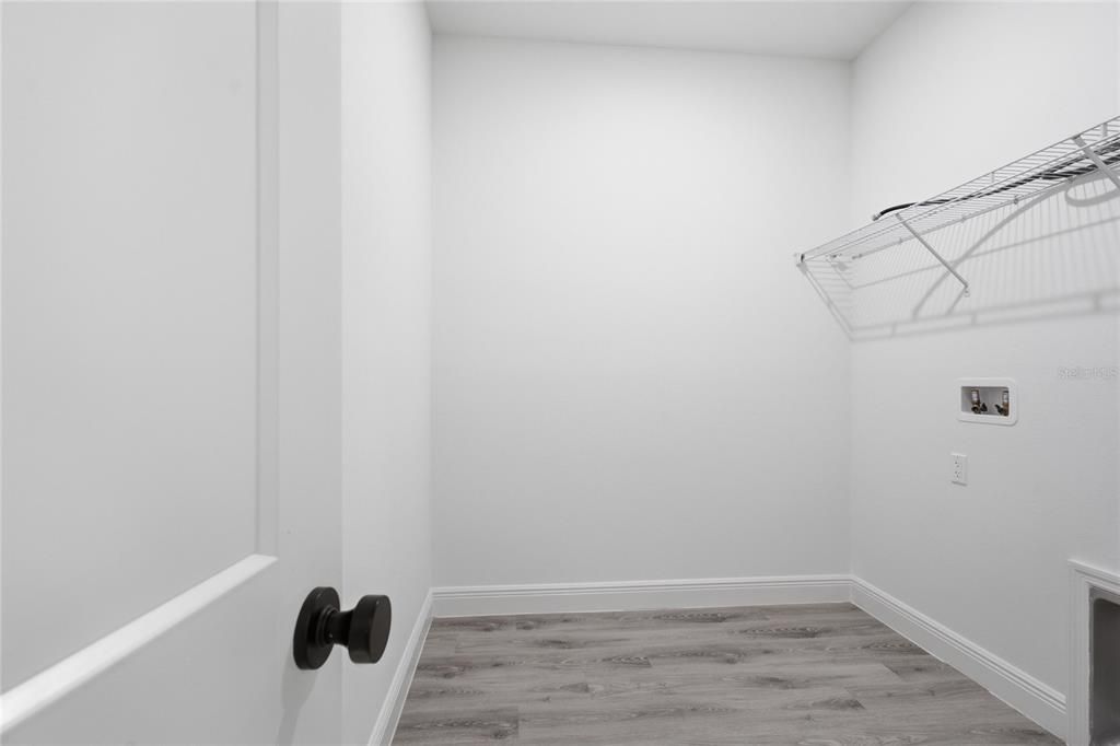 For Rent: $2,300 (3 beds, 2 baths, 1792 Square Feet)
