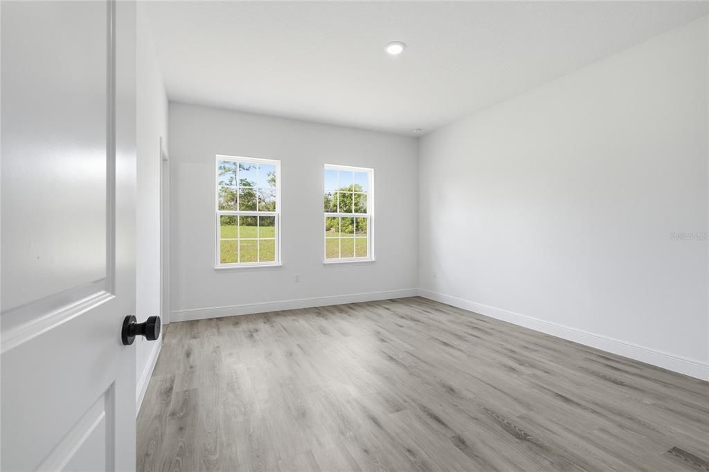 For Rent: $2,300 (3 beds, 2 baths, 1792 Square Feet)