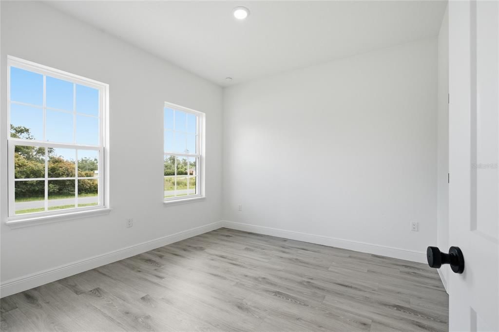 For Rent: $2,300 (3 beds, 2 baths, 1792 Square Feet)
